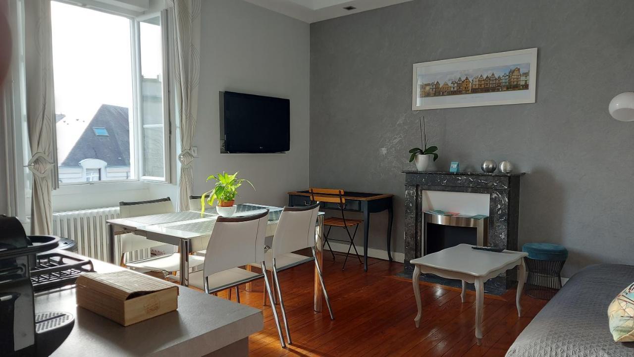 Les Suites Angevines Angers Esterno foto